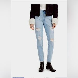 Levi’s HIGH WAISTED MOM JEAN Classic Blue Ripped Jeans